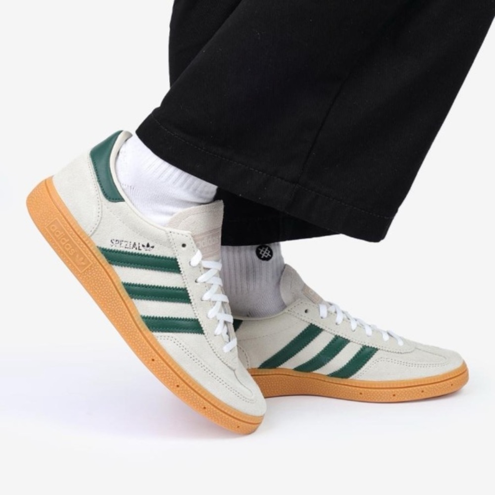 Adidas Spezial W8 EU 40 fits large